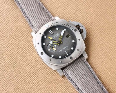 Panerai Submersible 47MM Steel 2555 Automatic Movement Grey Watch